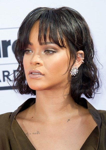 Hairstyles for Women with Thin Wavy Hair Bob with Bangs