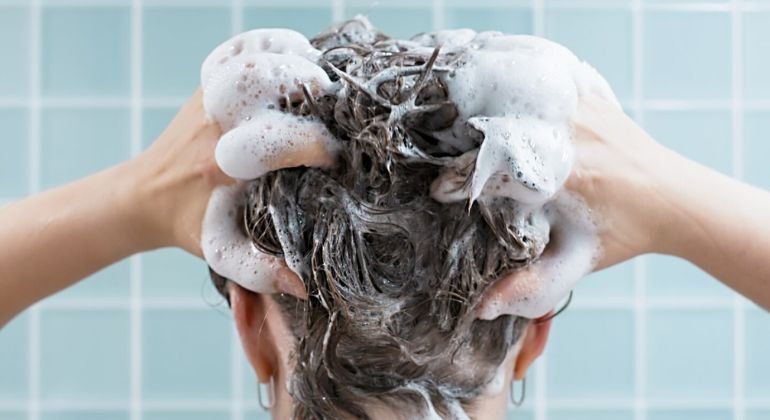 Choosing the Right Shampoo and Conditioner
