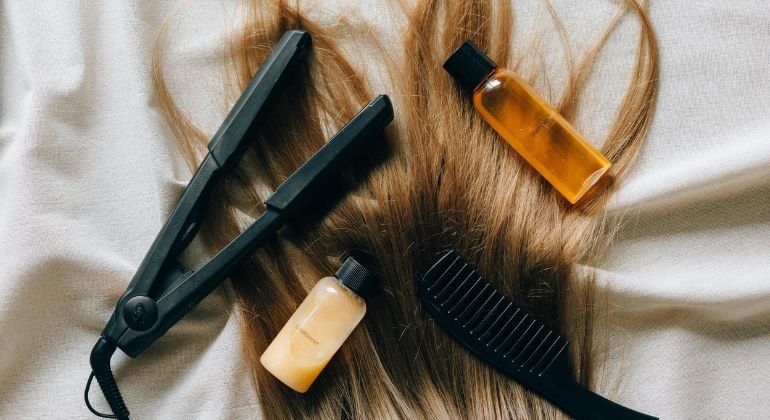 WHY THE RIGHT HAIR EXTENSION TOOLS MATTER