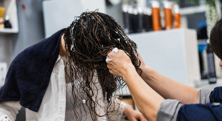 Step 3 Apply Shampoo With the Right Technique