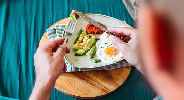 Eat a Balanced Diet for Healthy Hair Growth