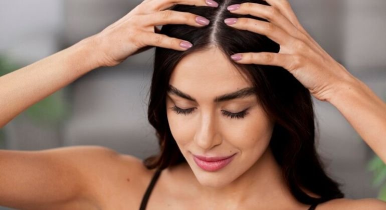 How to Massage Your Scalp